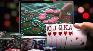 Người chơi trải nghiệm game bắn cá ff66 trên điện thoại di động tại Việt Nam